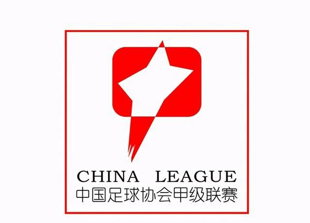 中国导演曹保平中国导演陈思诚与日本导演岩井俊二分别作为两国电影人的代表进行了发言